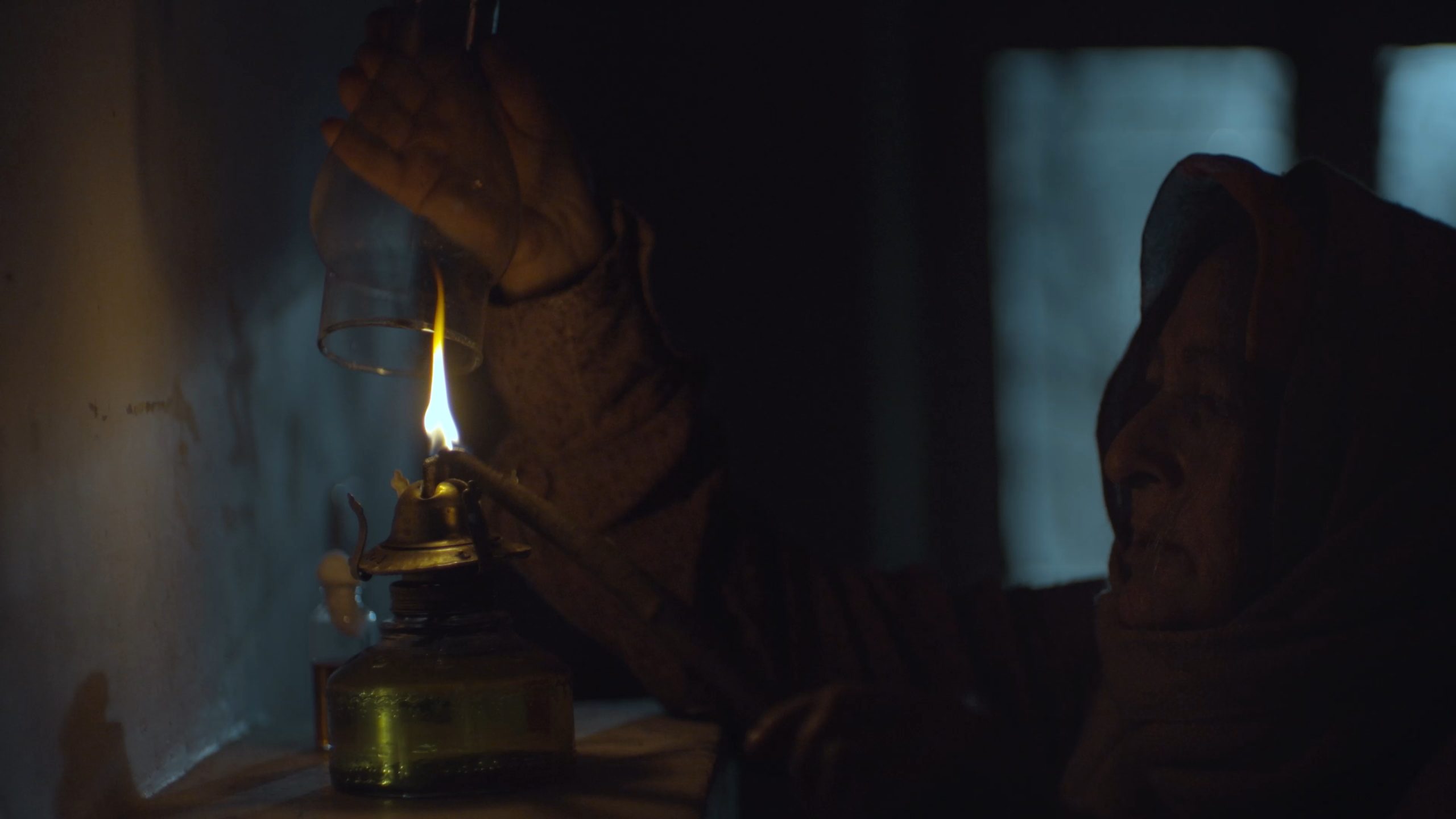 Dreamy Fragrance Of Spring Blossoms (2023)- Farid Isvand Tahmasebi- Cinematographer.mp4_snapshot_07.58_[2025.02.05_11.45.39]
